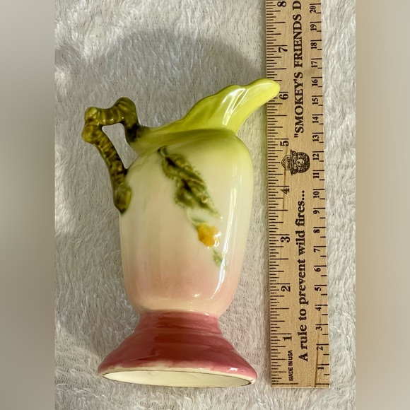 Hull Pottery W3 Vase MCM Small Ewer Woodland Chartreuse Pink Glossy Glaze - Picture 8 of 8